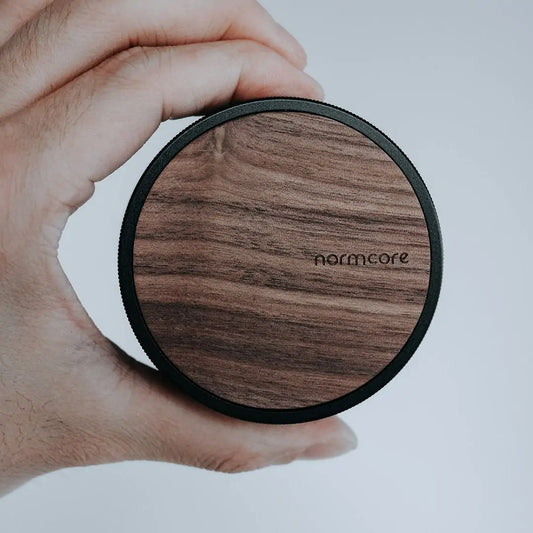 NORMCORE – Coffee Gravity Distributor Tool 58.5mm (Walnut)